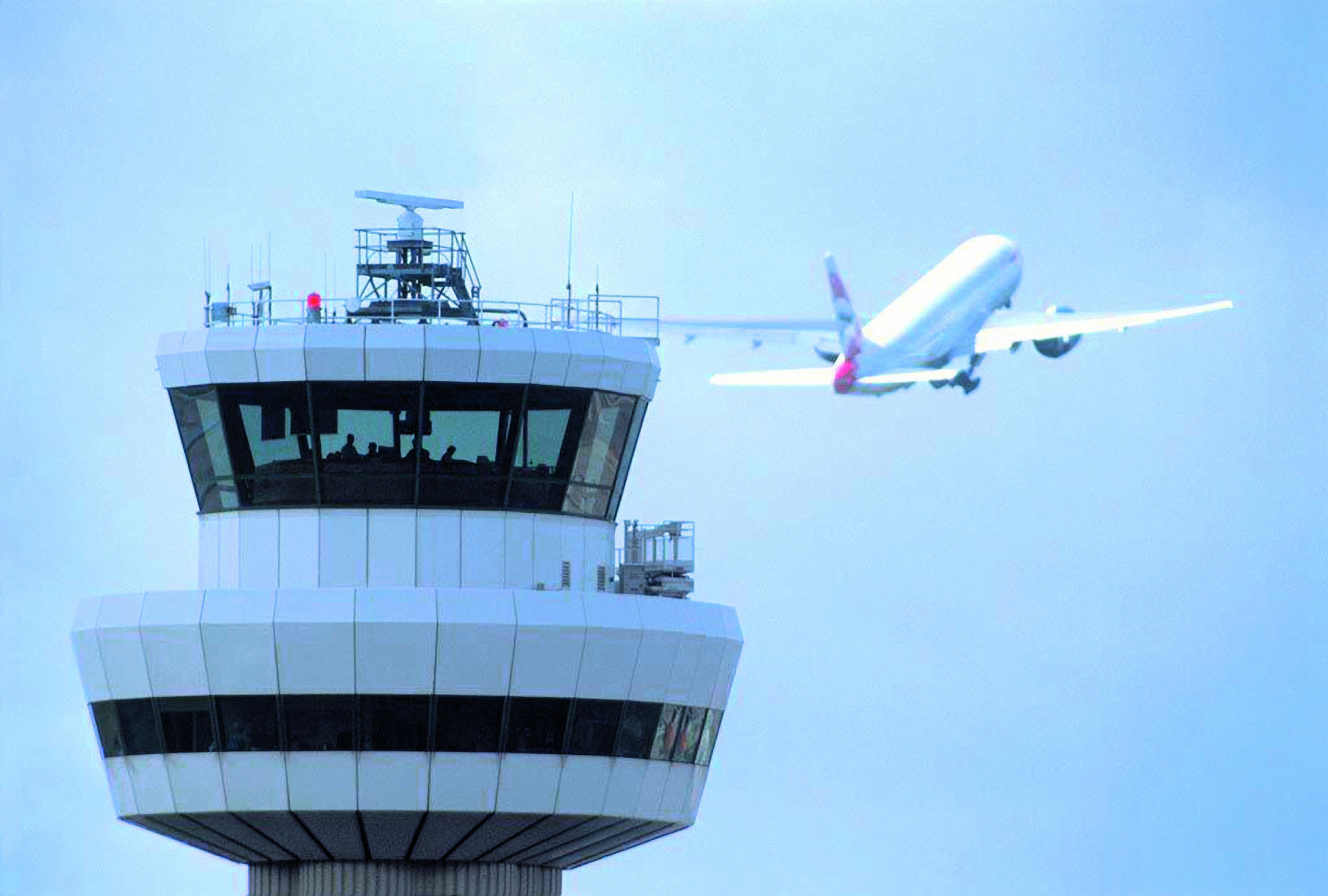 Half of European flights delayed after Eurocontrol system failure